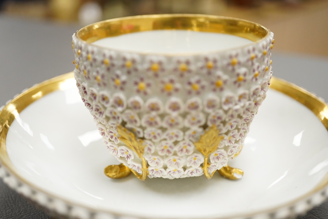 A Meissen ‘’Schneeballen’’ cup and saucer-13.5cm diameter
